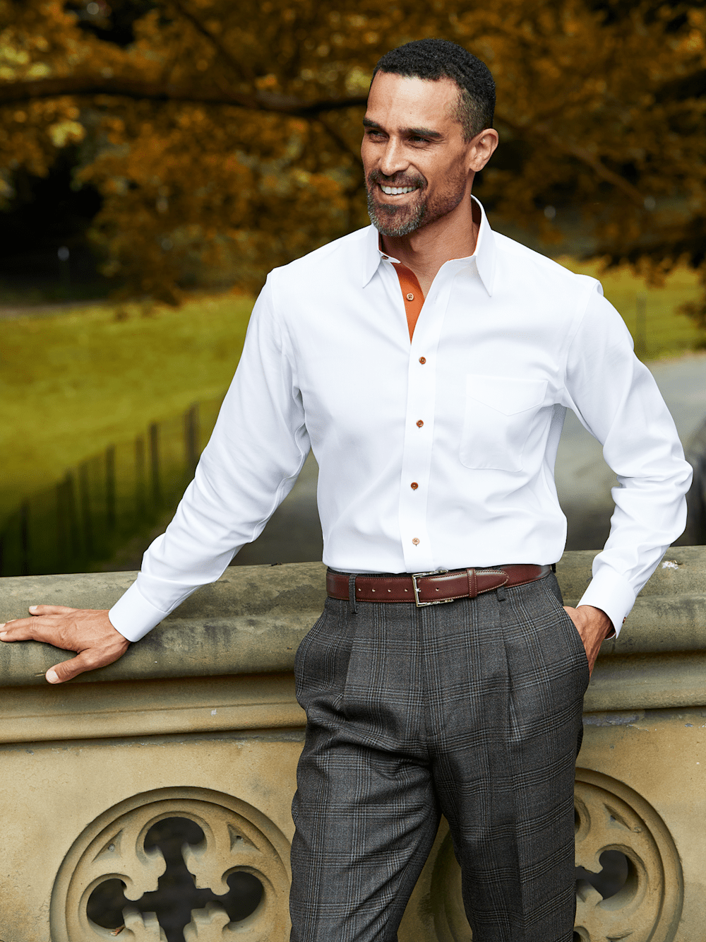 Alternate Image of Comfort Stretch Non-iron Solid Dress Shirt With Contrast Trim-7